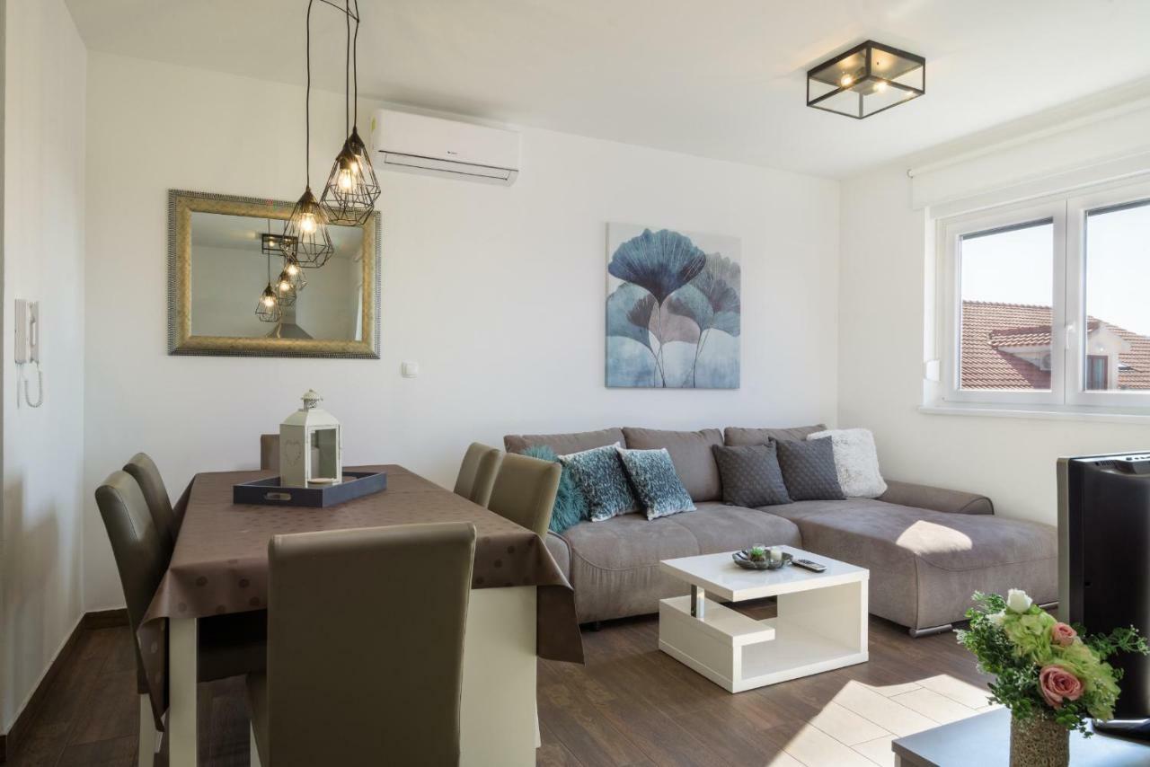 Luxury Apartman Ivana Trogir Bagian luar foto