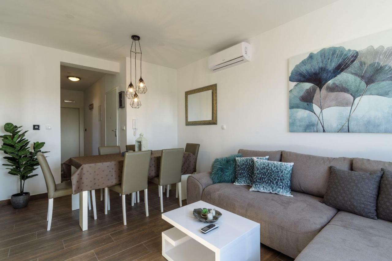 Luxury Apartman Ivana Trogir Bagian luar foto